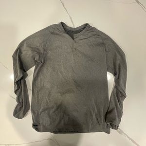 Lululemon metal vent henley